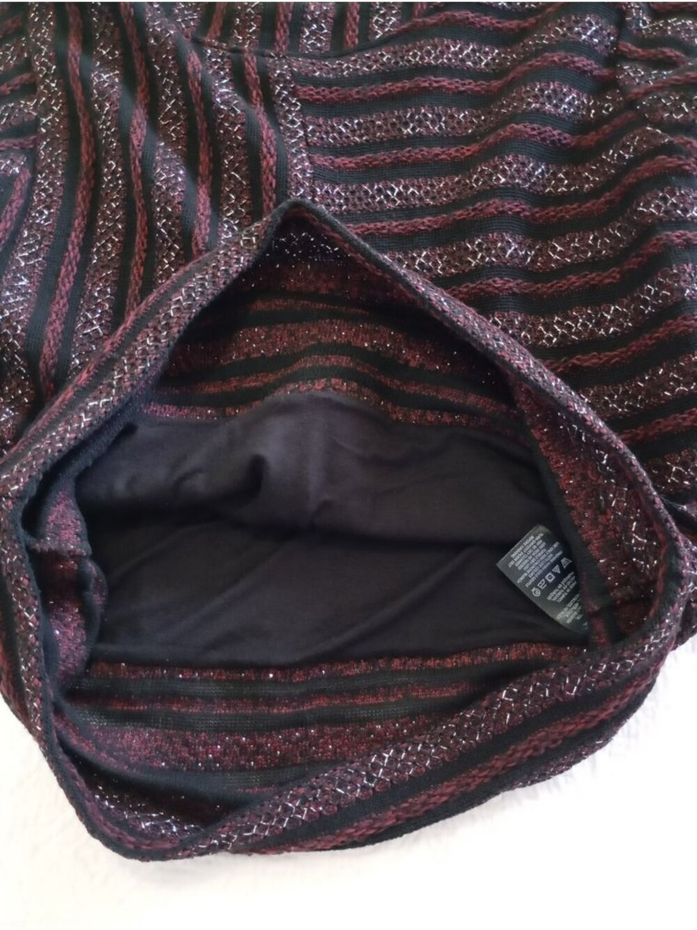 Anthropologie Akemi & Kin Striped Burgundy Black Metallic Knit Top S Womens - Picture 8 of 11